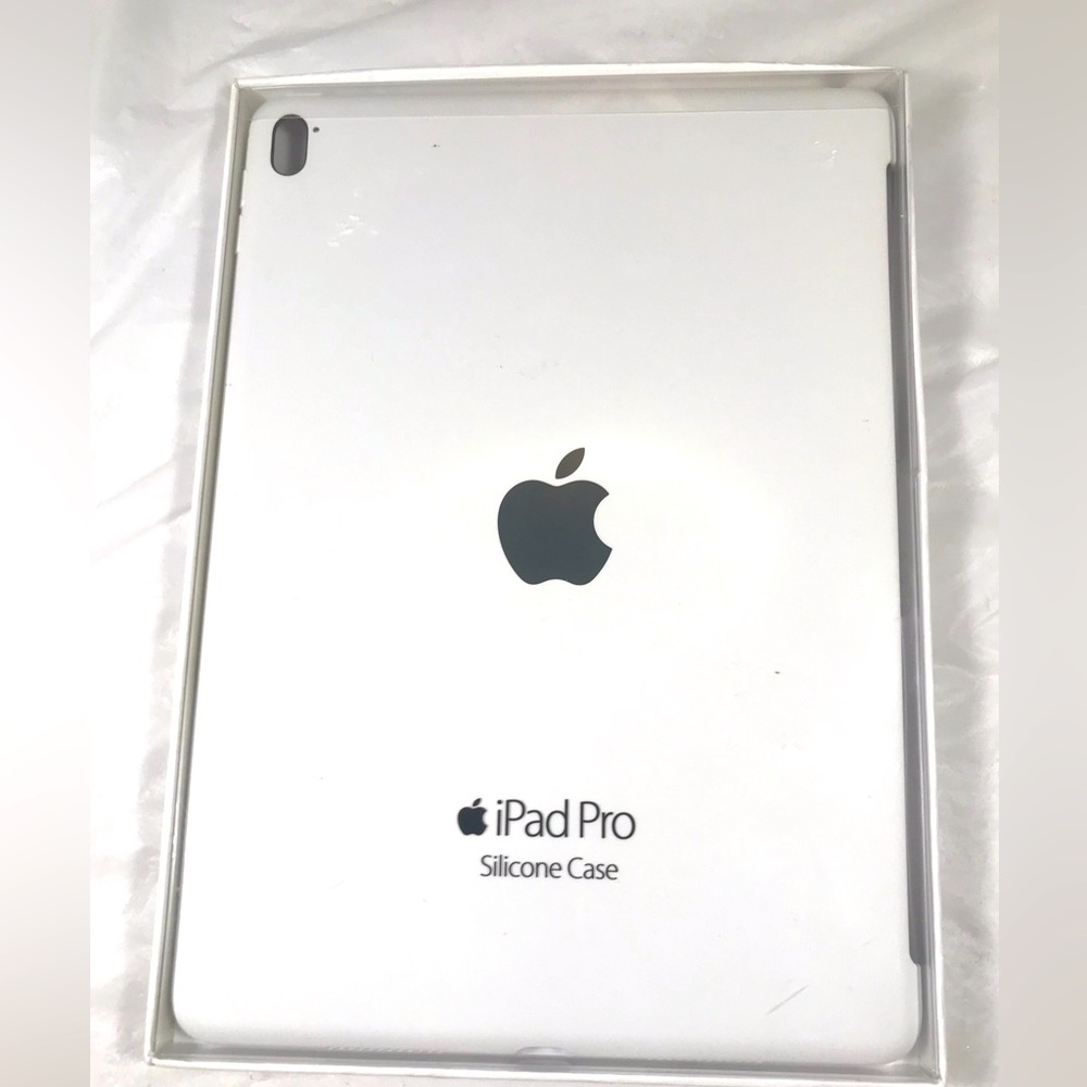 Apple iPad Pro White Silicone Case For iPad Pro 9.7 Inch 6th Gen/ 5th Generation